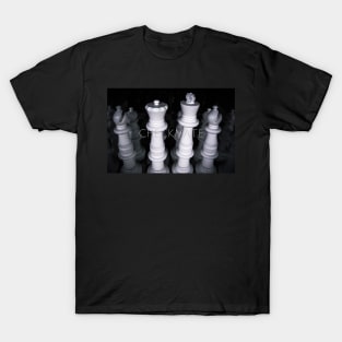 Checkmate large chess pieces T-Shirt